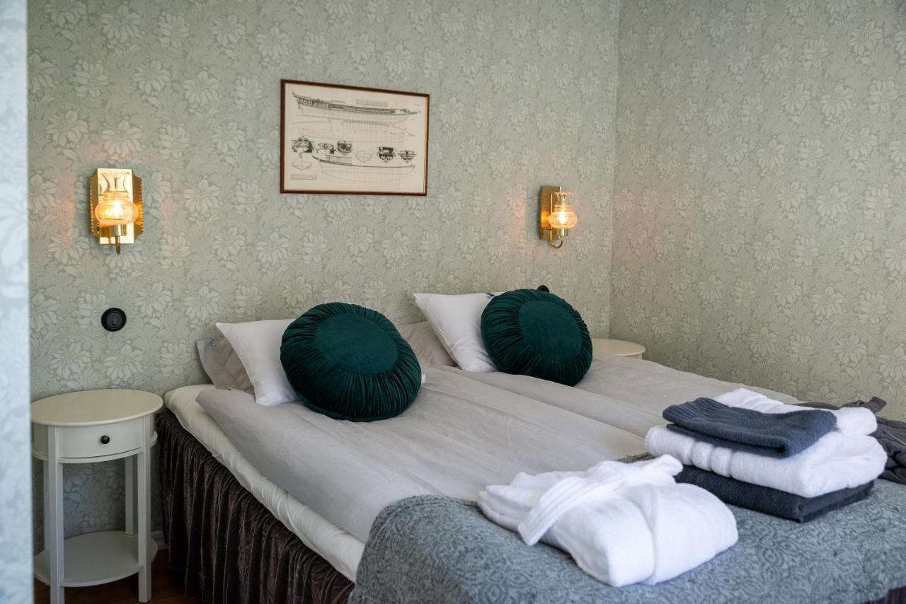 Fregatten Bed & Breakfast Карлскруна Екстериор снимка